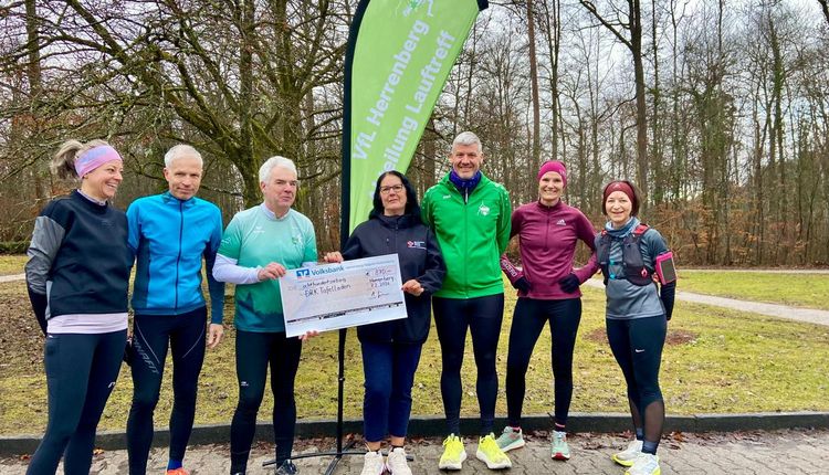 Spende an der DRK-Tafelladen